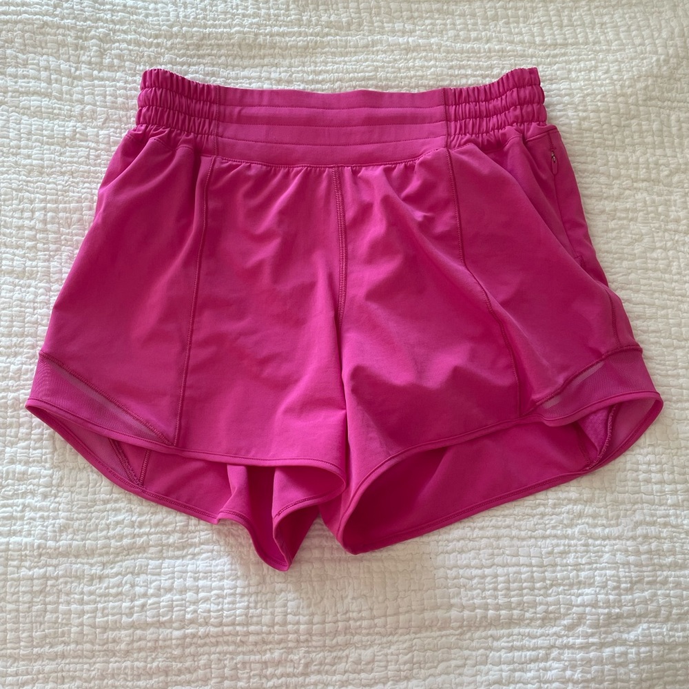 Lululemon PINK Hotty Hot Short high rise 4" sonic pink